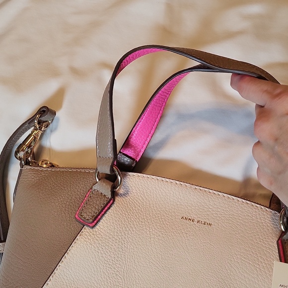 Anne Klein purse - Picture 3 of 11